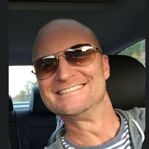 Meet your Posher, Travis